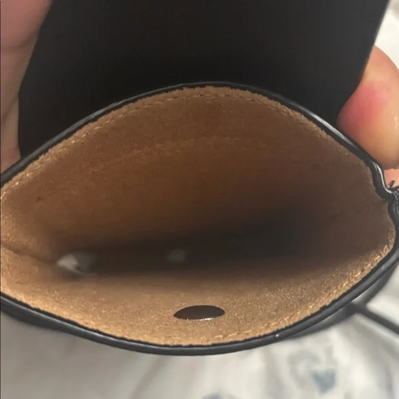 NWT PEDRO Black Phone Pouch - trip hands free case
Approx. 4” x 7” x 0.75” - Picture 8 of 9